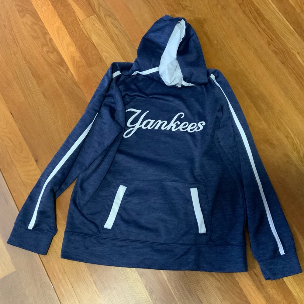 Men’s Yankees hoodie